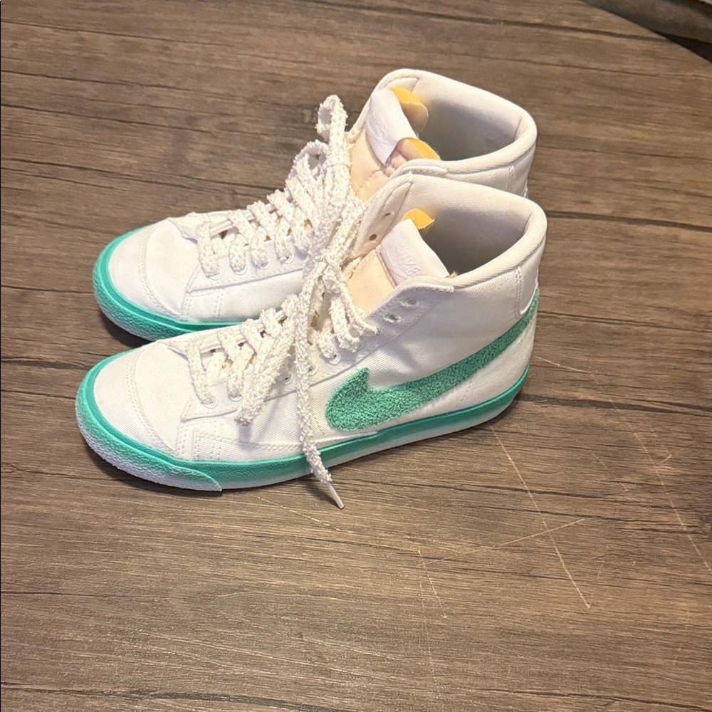Nike White High-Top Sneakers with Teal Accent